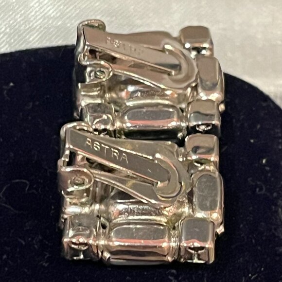 Astra Rhinestone Blue and Moonstone-like Clip Earrings Vintage Signed - Picture 4 of 6